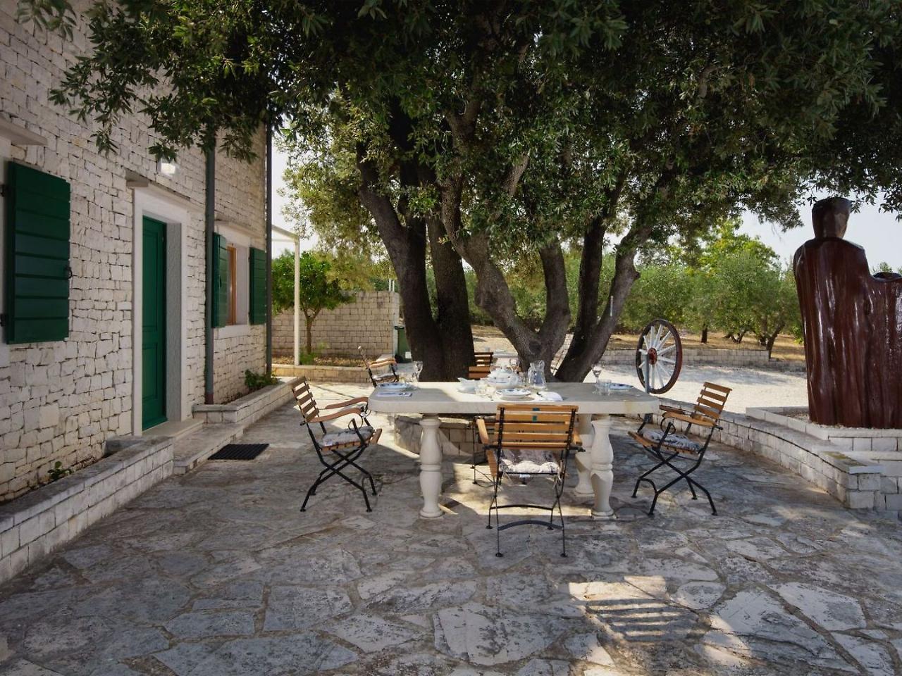 Villa Dubrava Tranquil Retreat Nestled In An Olive Grove For Serene Escapes Pucisca Kültér fotó